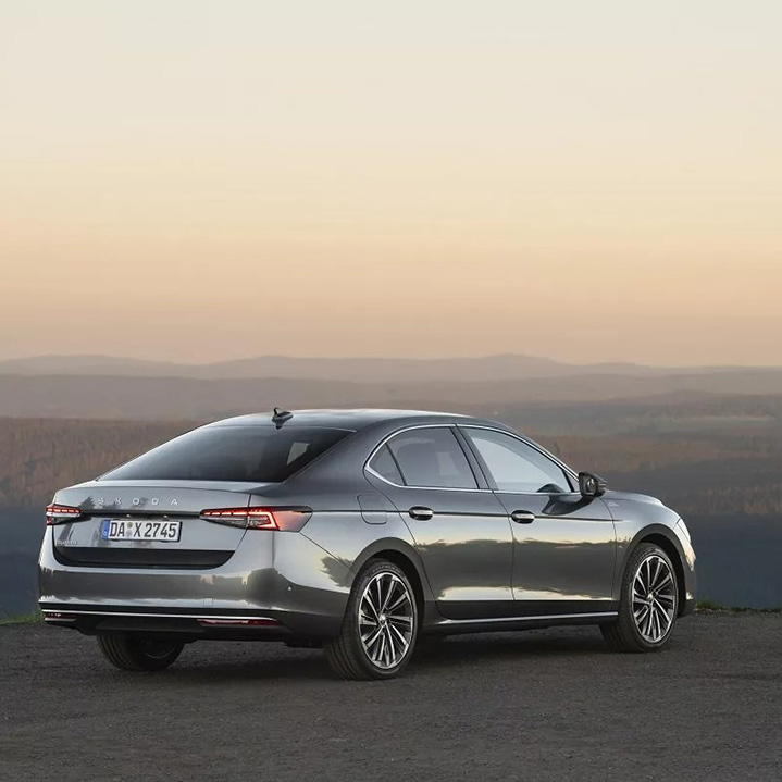 skoda_superb_laurin_klement_43.j