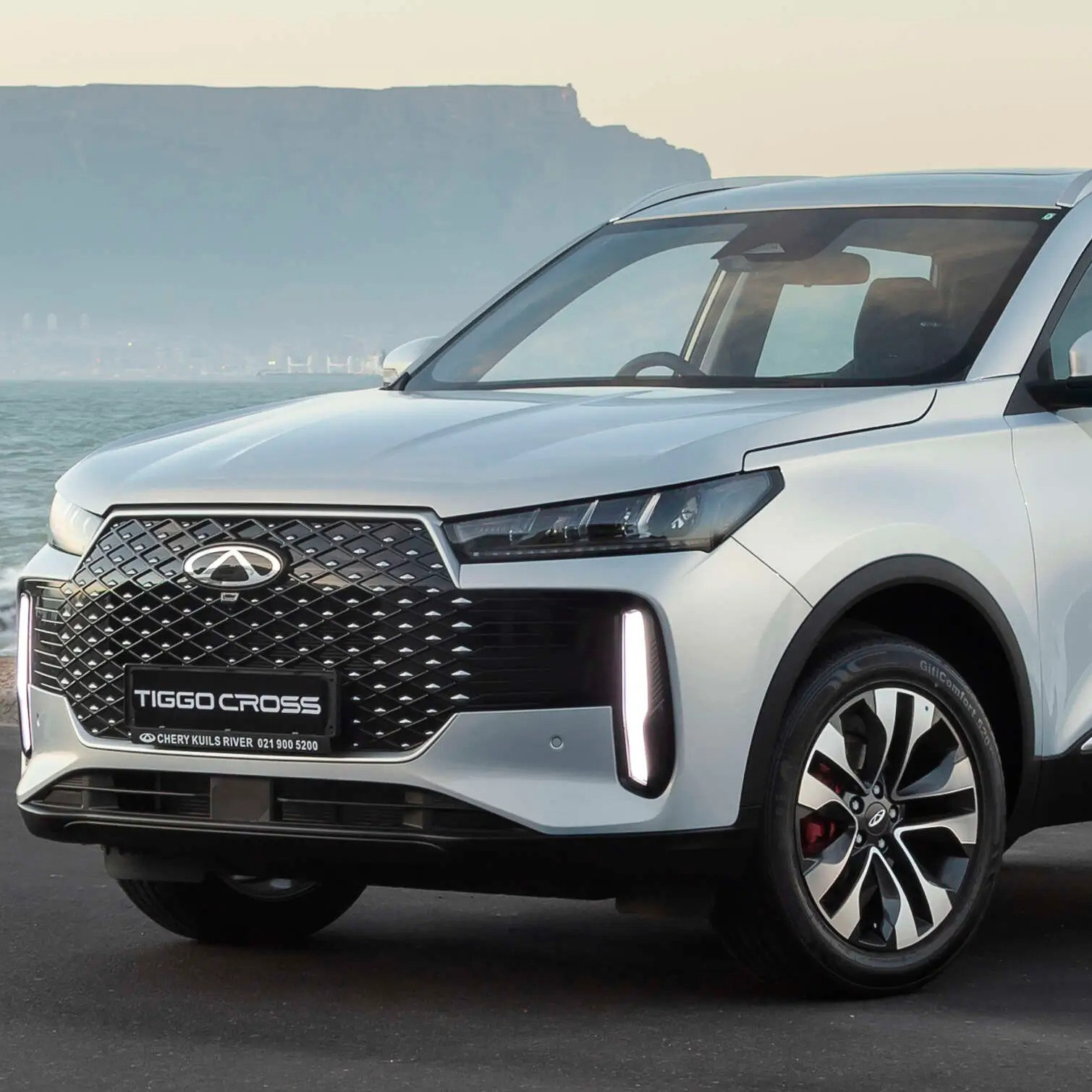 طراحی-ظاهری-ام-وی-ام-X5